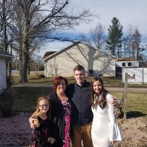 Meet your Posher, Kendra